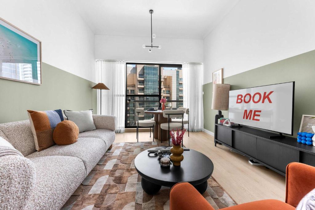 Stayshort - Business Bay for 2 with Water Views, Dubái