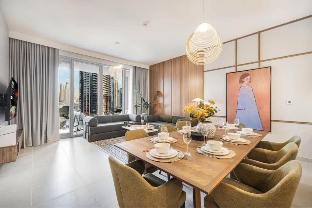 Forte 4BR Luxury Dubai Opera & BLVD Views PS5, Dubai