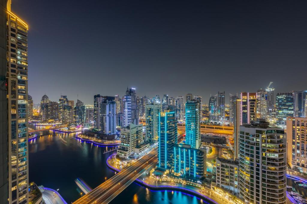 Waterfront Serenity in Dubai Marina, Дубай