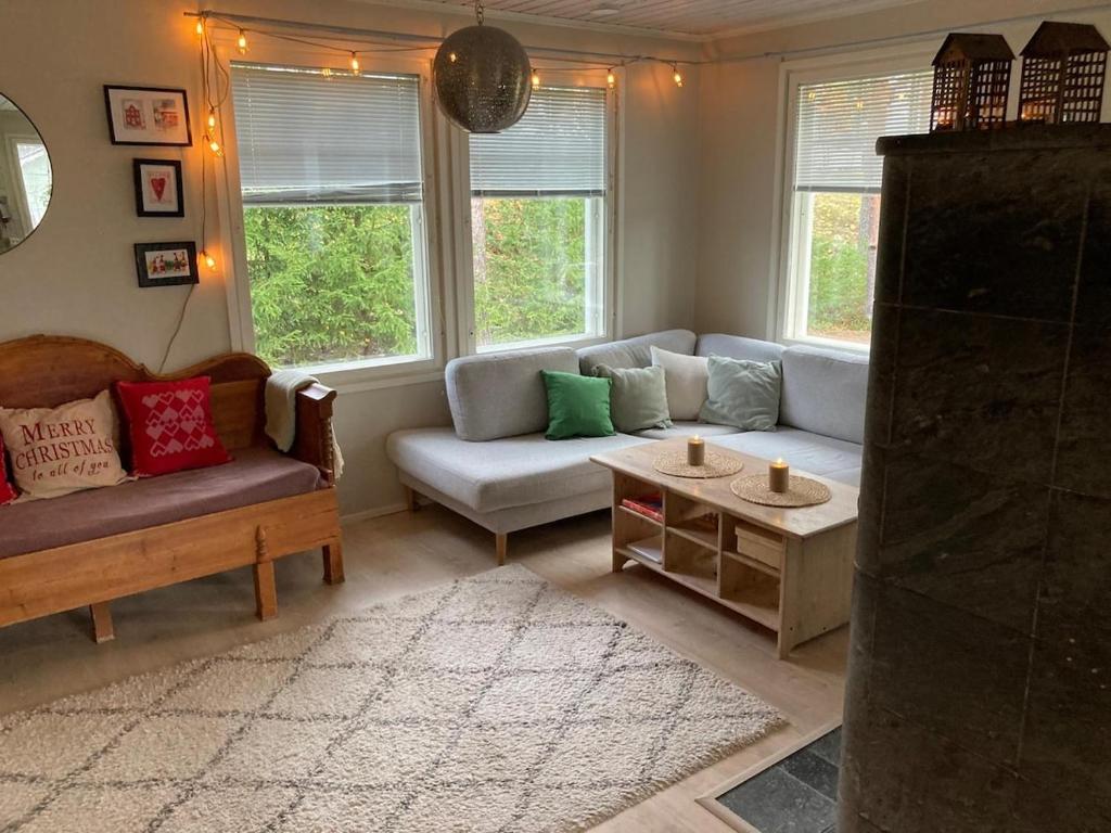 Villa Joulutähti, a Christmas family home for 9, Rovaniemi