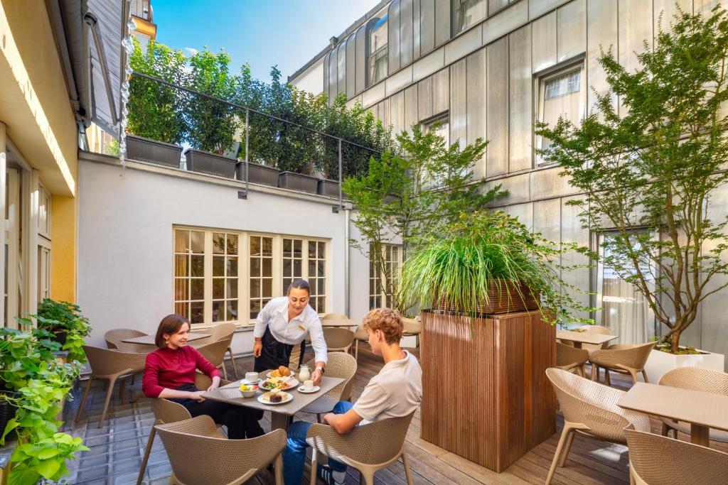 Restaurant, Hotel Clement in Prague