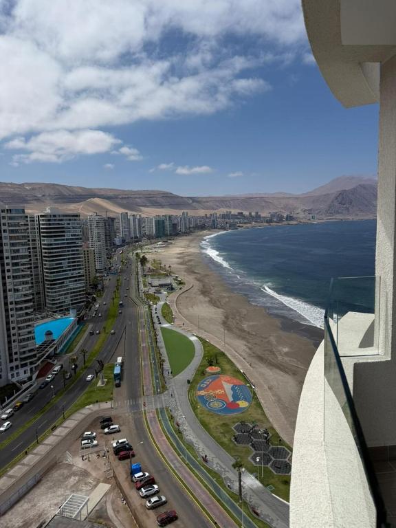 Frente a Playa Brava, Cerca Cavancha, WiFi - 2