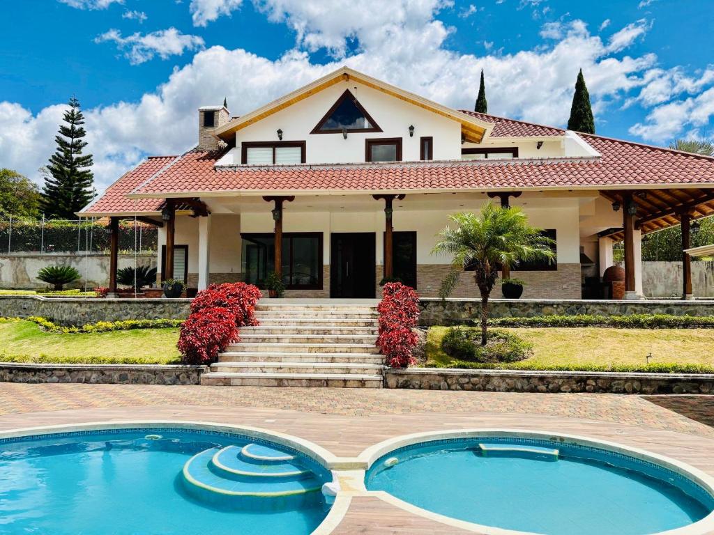 Casa de campo con piscina - 1