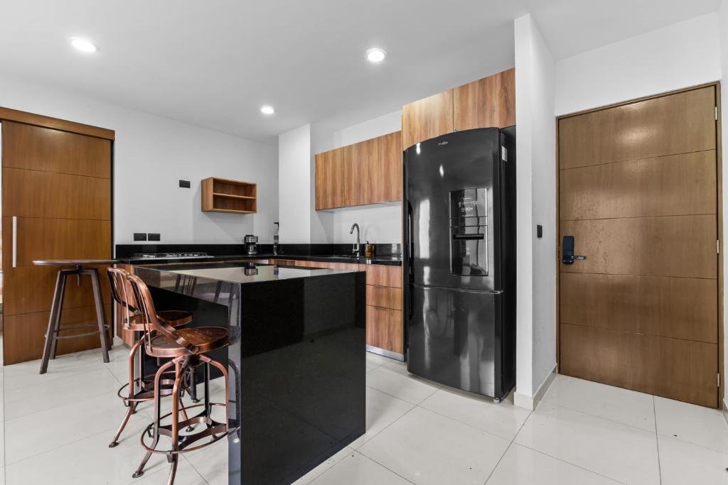 Modern Apartment + Pool + 5 min from the Beach - 4