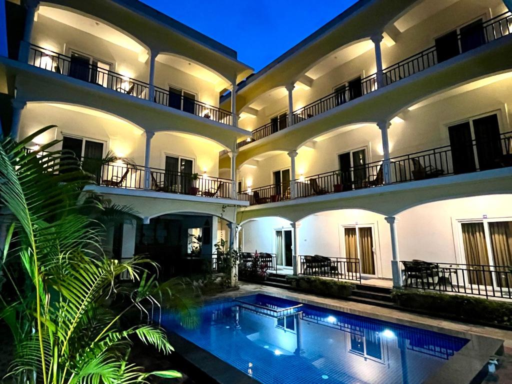 Morjim Sunset Hotel  外観