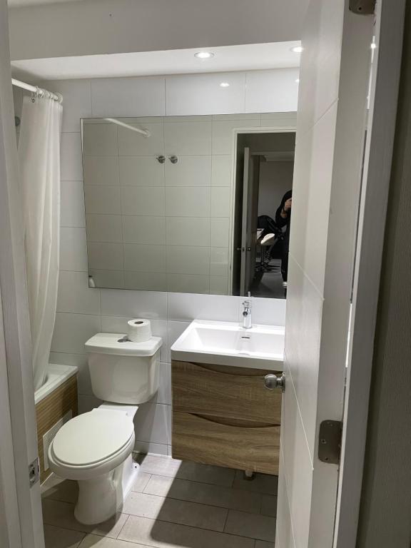 Cómodo departamento 2 dormitorios 2 baños en la Región Metropolitana - 4