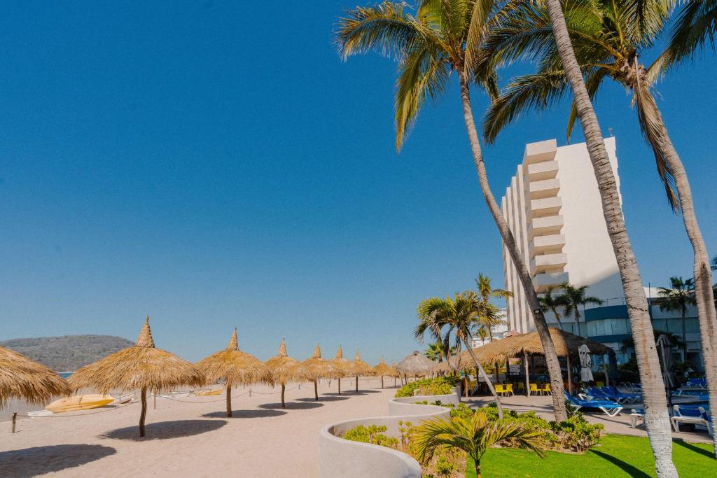 Sunset Palace Beach Hotel - All Inclusive - 1
