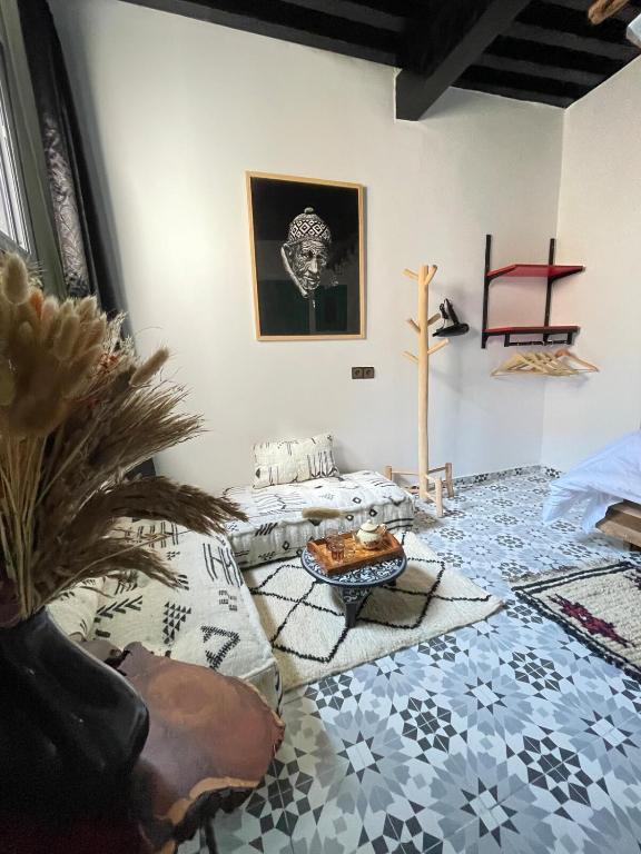 center of medina, As-Sawíra