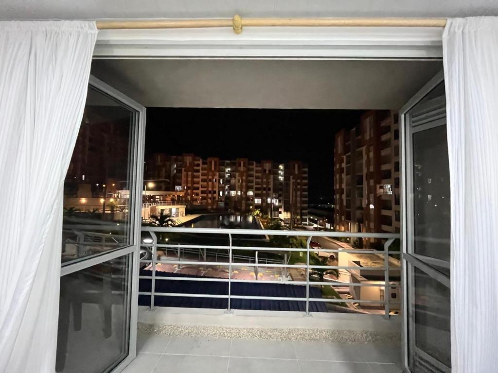 Apartamento Vacacional Familiar en Girardot, piscinas, Jacuzis, parqueadero privado - 4