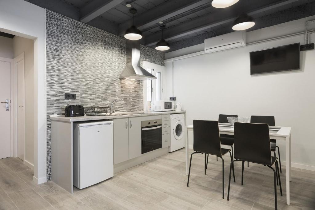 Stay U-nique Apartments Llobregat - 1