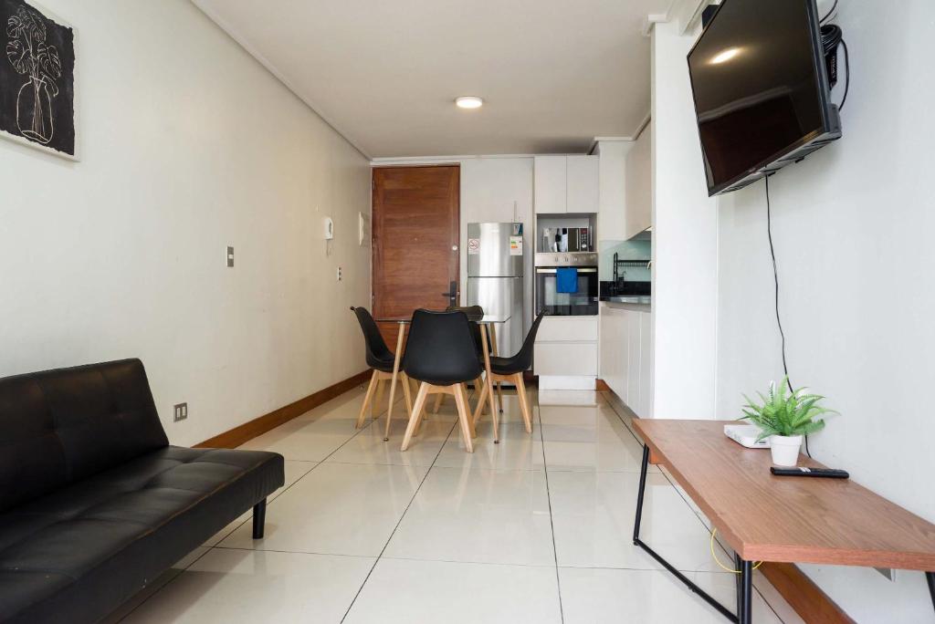 Luxurious and Sophisticated 1BR in Las Condes - 4