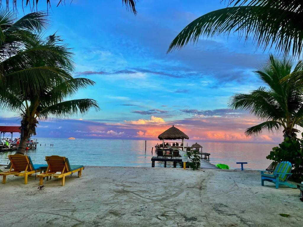 Colinda Cabanas, Caye Caulker