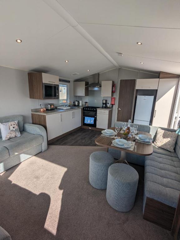 Holiday Home at Littlesea Park, Weymouth photo 2