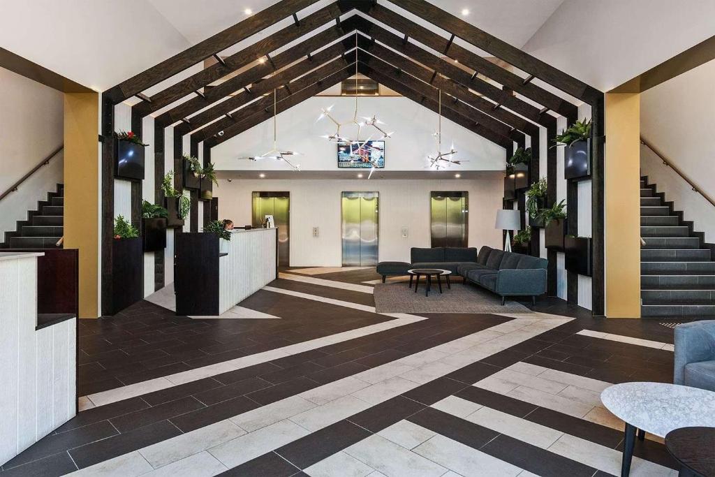 VAQUAY Belladonna In Abbotsford, Melbourne