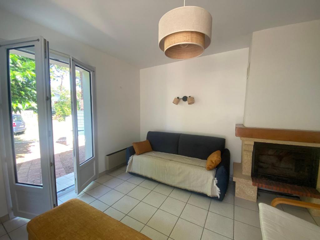 Maison familiale à La Tranche-sur-Mer, proche plage, terrasse, parking - FR-1-22-374 - 5
