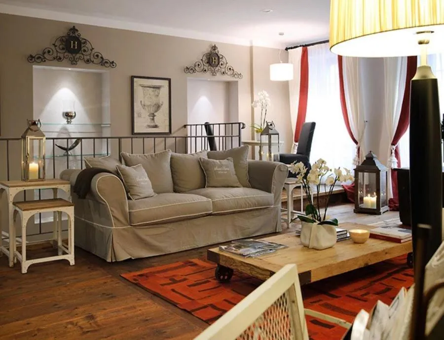 Locanda In Borgo Garnì & Wellness, מלון בבורגו