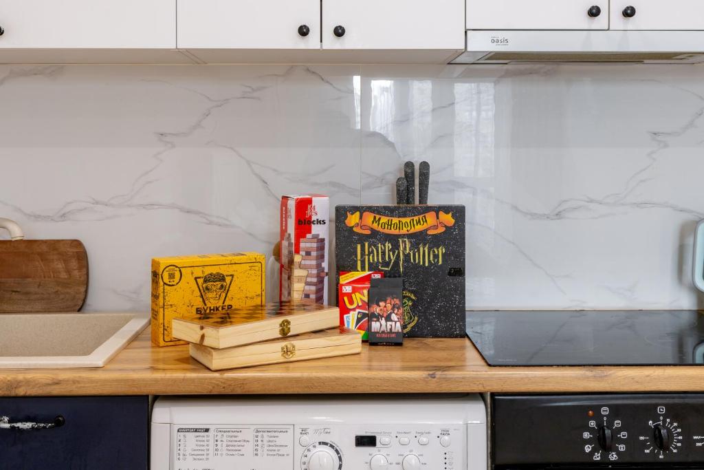 Возле EXPO, есть все настольные игры, Astana