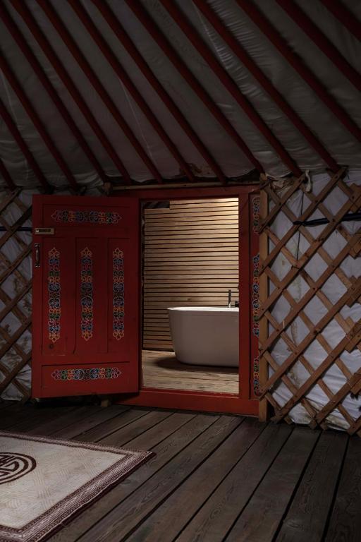 Yeruu lodge バスルーム（客室）
