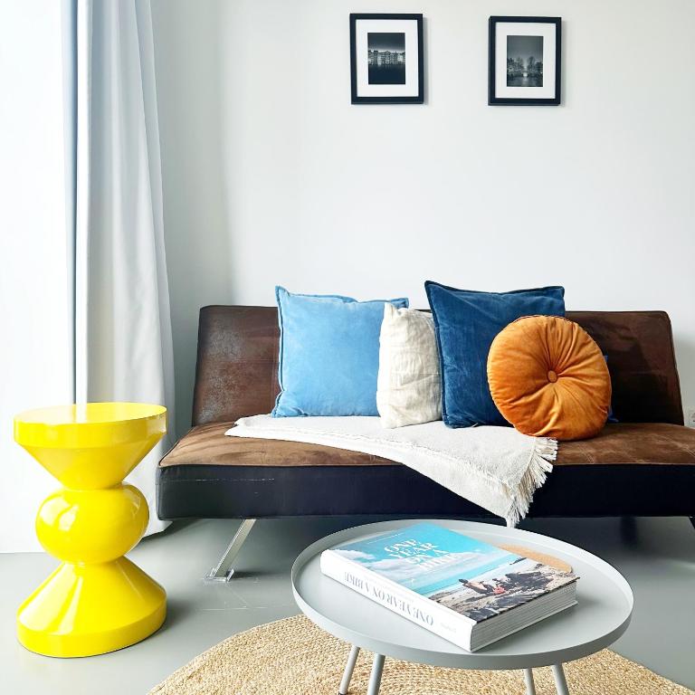 Luxury Boutique Apartment 45m2 w Panoramic Views - private entrance, Amsterdam