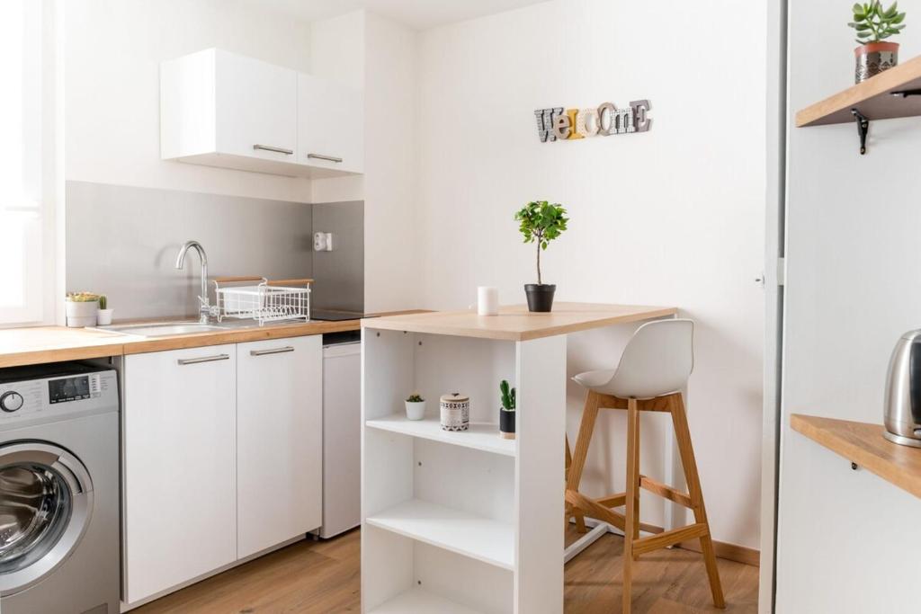 Cozy and Elegant Studio Bellecombe District Lyon 6th - 5
