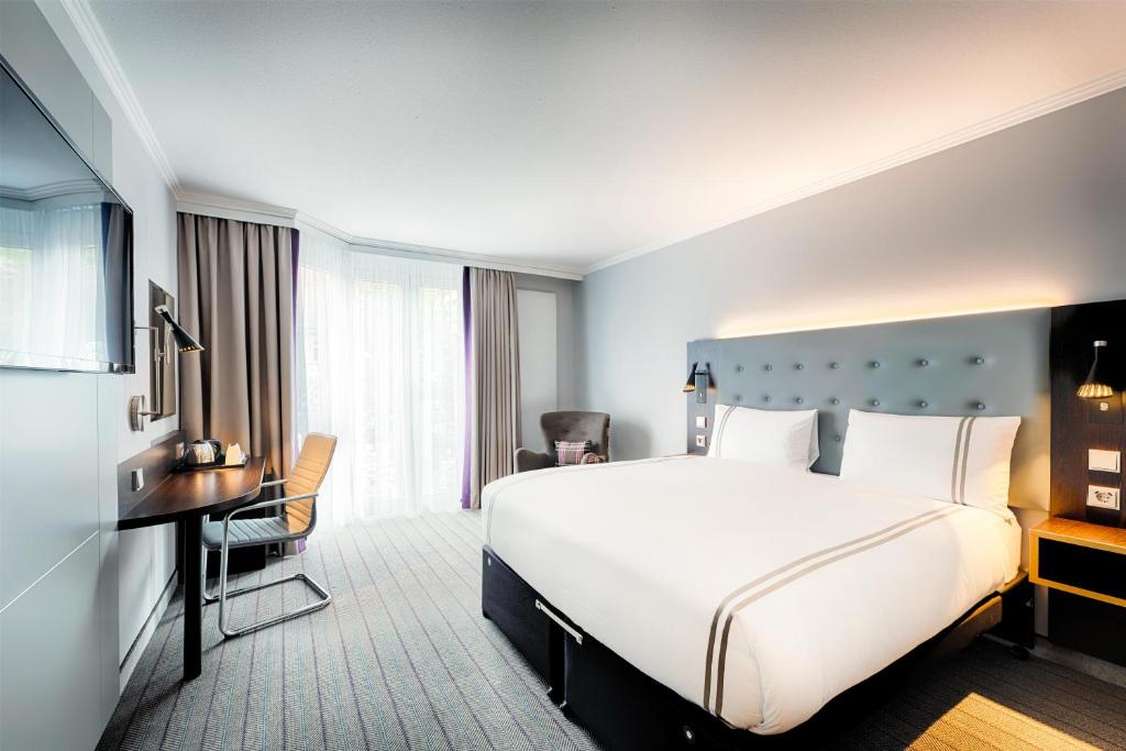 Premier Inn Stuttgart Bad Cannstatt 客室