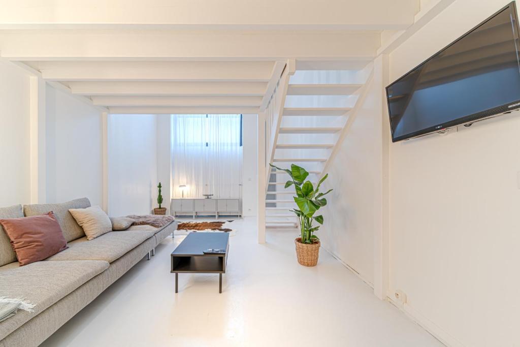Atypical apartment with mezzanines Lyon 3 near Saxe-Gambetta - 2
