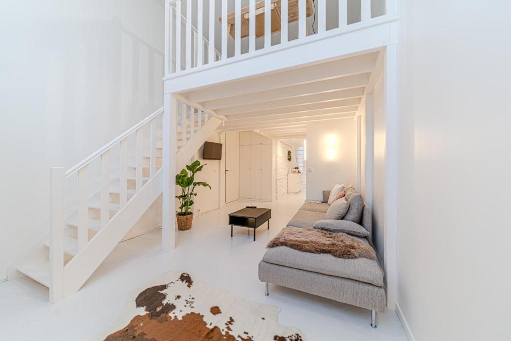 Atypical apartment with mezzanines Lyon 3 near Saxe-Gambetta - 3