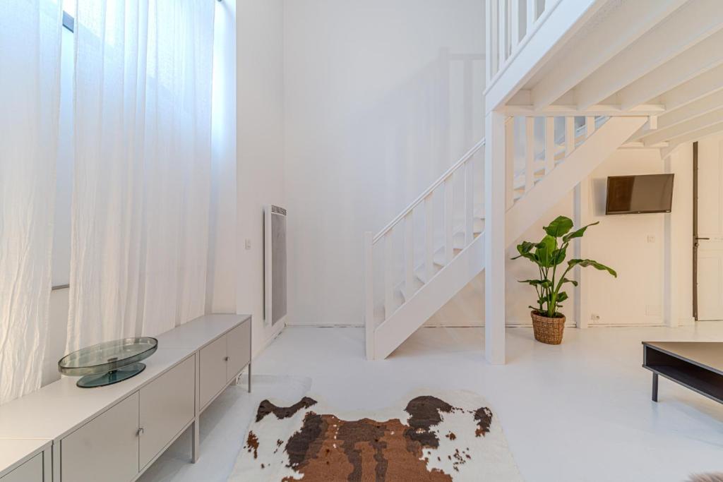 Atypical apartment with mezzanines Lyon 3 near Saxe-Gambetta - 4