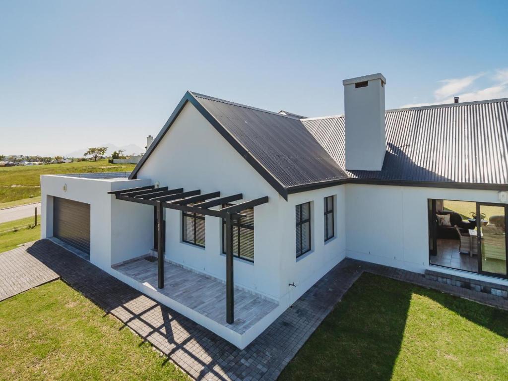 35 Brookside on Kingswood Golf Estate, George