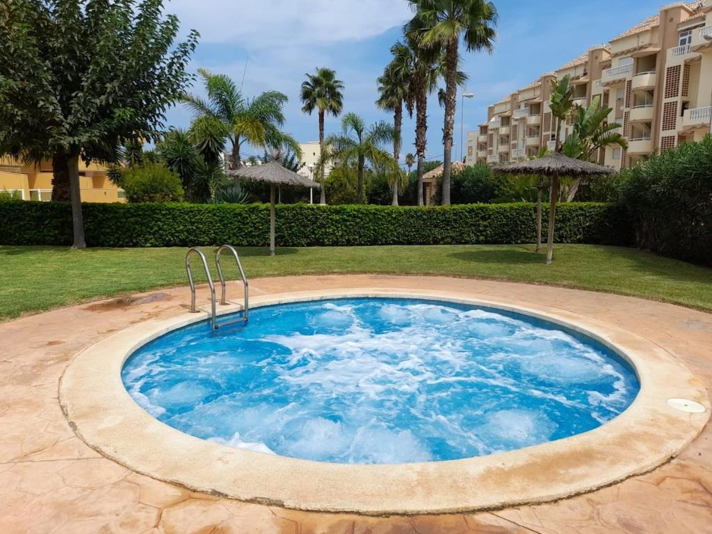 Apartamento con ubicación ideal y amplia terraza - 4