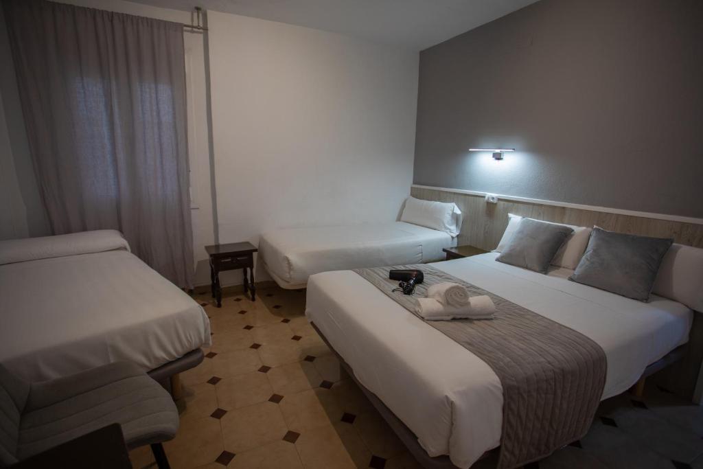 Hostal Residencia Avenida - 4