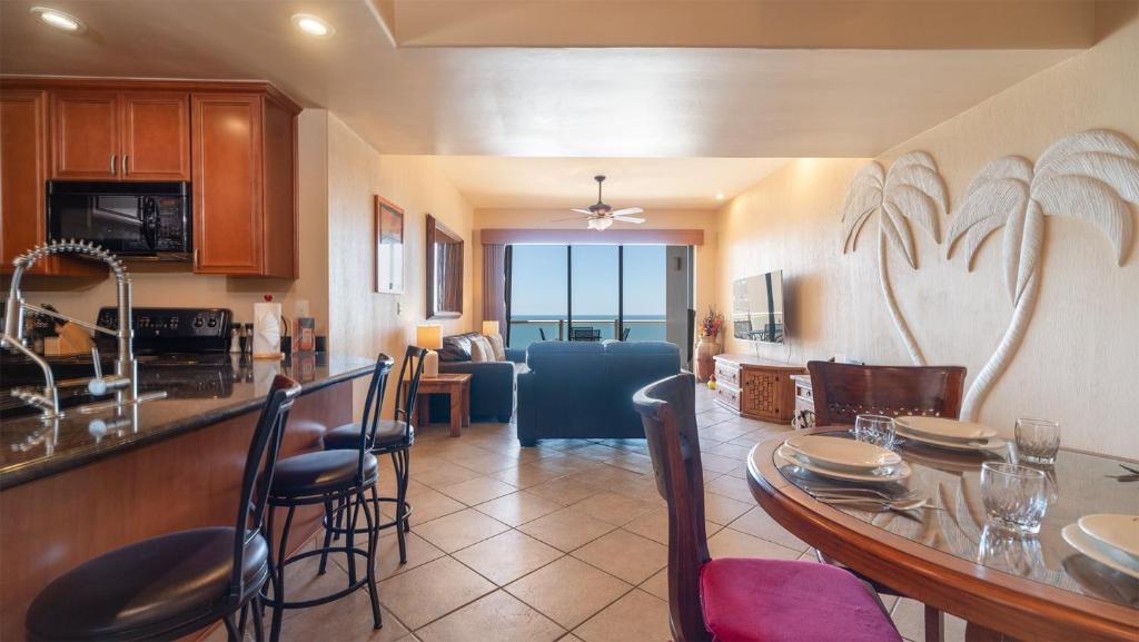 Rubi 805 1 BR 1BA Condo Phase 1 @ Las Palomas - 4