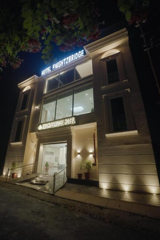 Knightz Bridge Hotel, Faizābād