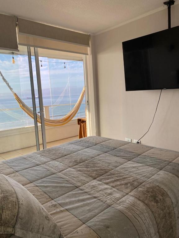 Departamento frente al mar full equipado - 2