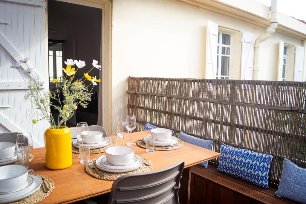 Grand T4 lumineux - Terrasse privée - Plage à 50m - 5