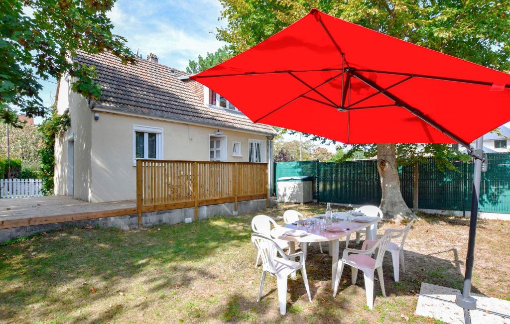 Nice Home In Cabourg With Wifi - 2