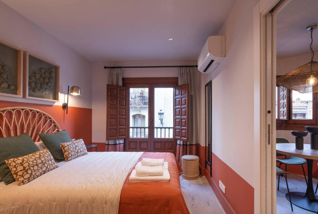 Steps from the Alhambra, Private Terrace & AC - 3