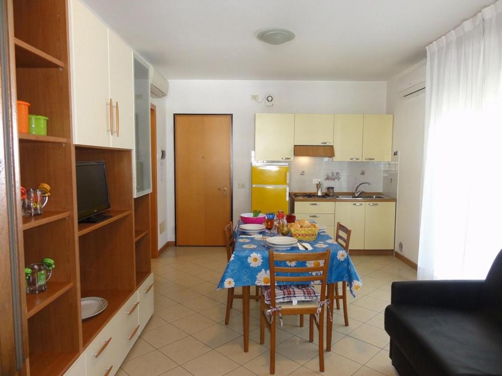 Cozy apartment near the beach - 3