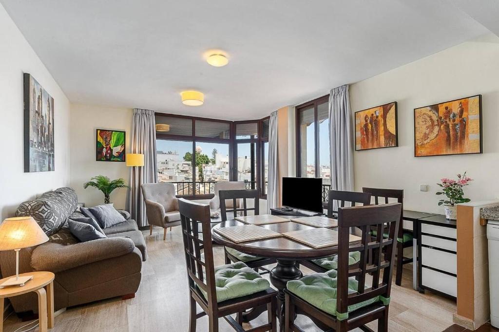 Home4U - Apartment in historical center - 2