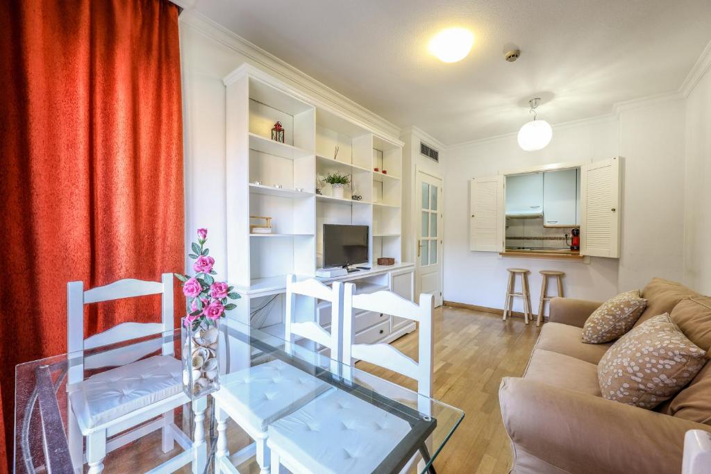Madrid Stay with Paddle, Gym, Pool, Parking - 5