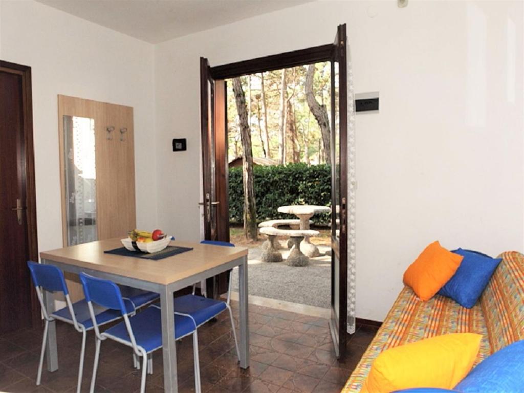 Terraced house with garden - 2