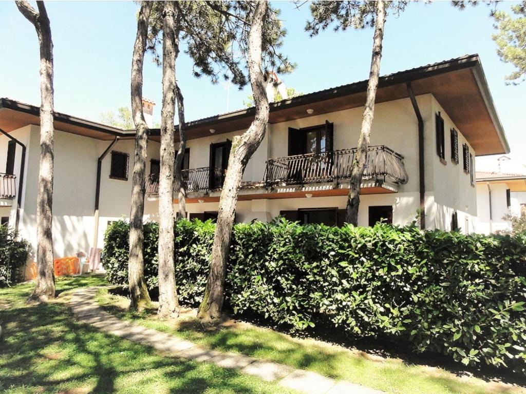 Terraced house with garden - 4
