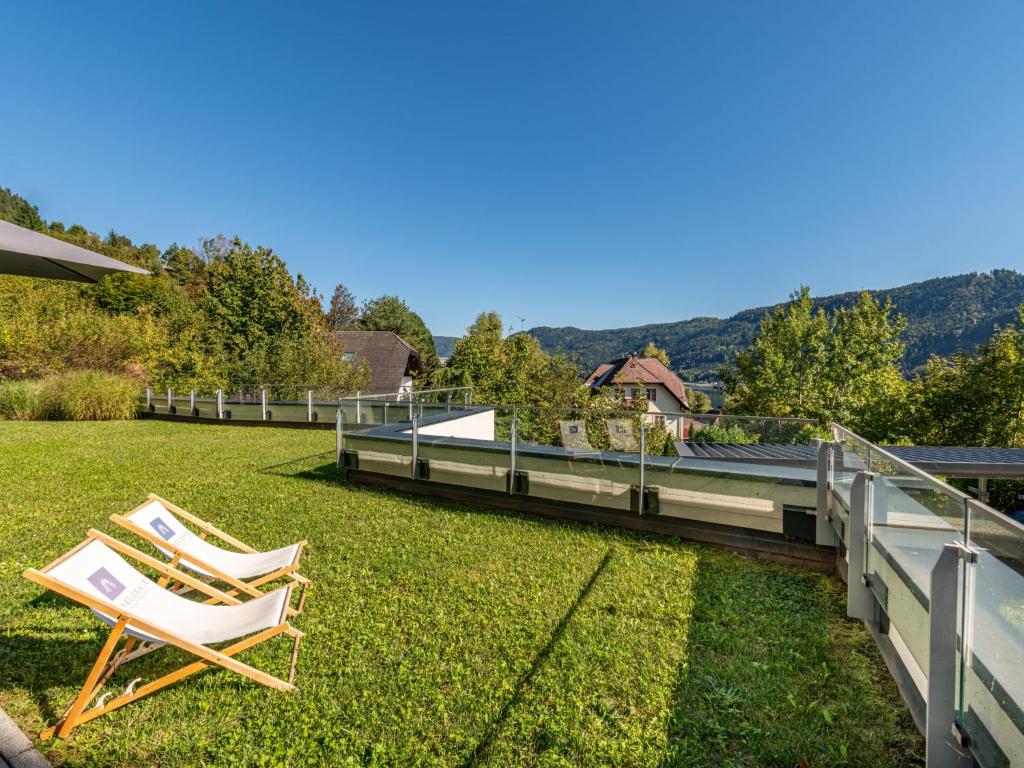 Apartment Top 5 Alpe maritima Seeblick-Bergkulisse by Interhome - 2