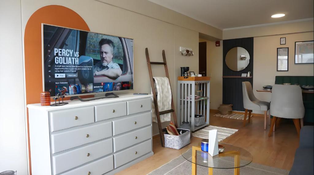 Cozy 2BR, Prime Barranco, 7th Flr - 2