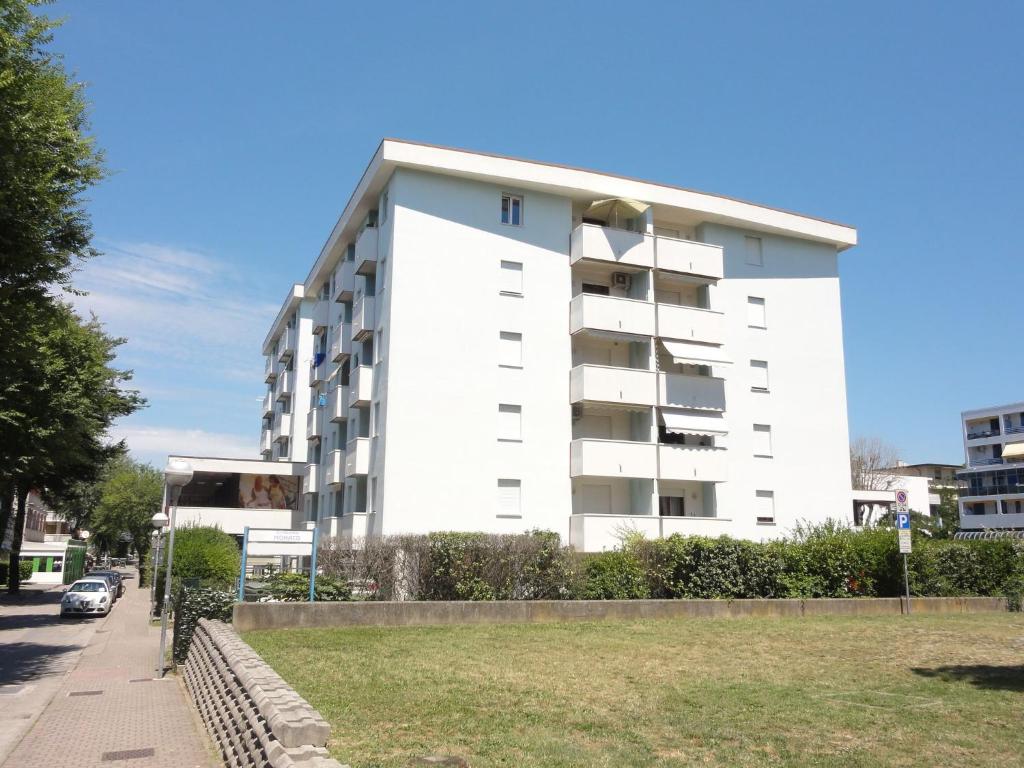 Central apartment in Bibione - 4