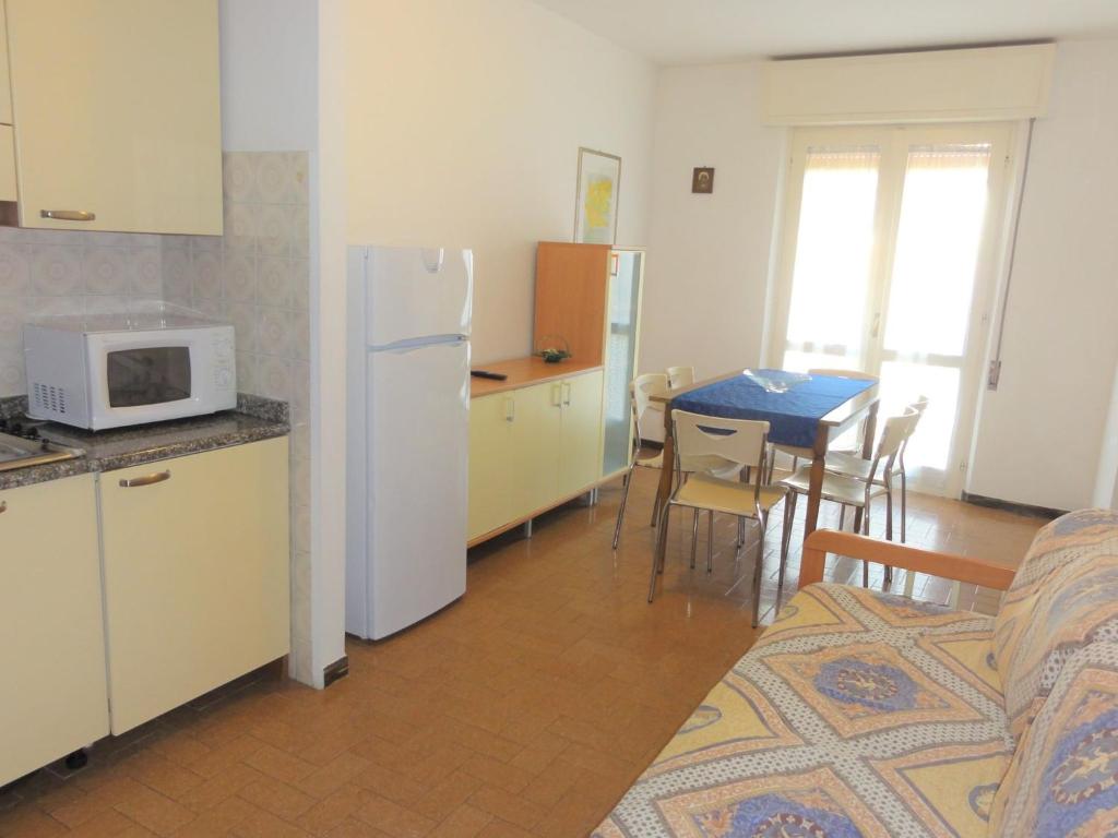 Beachside comfort on first floor - 1