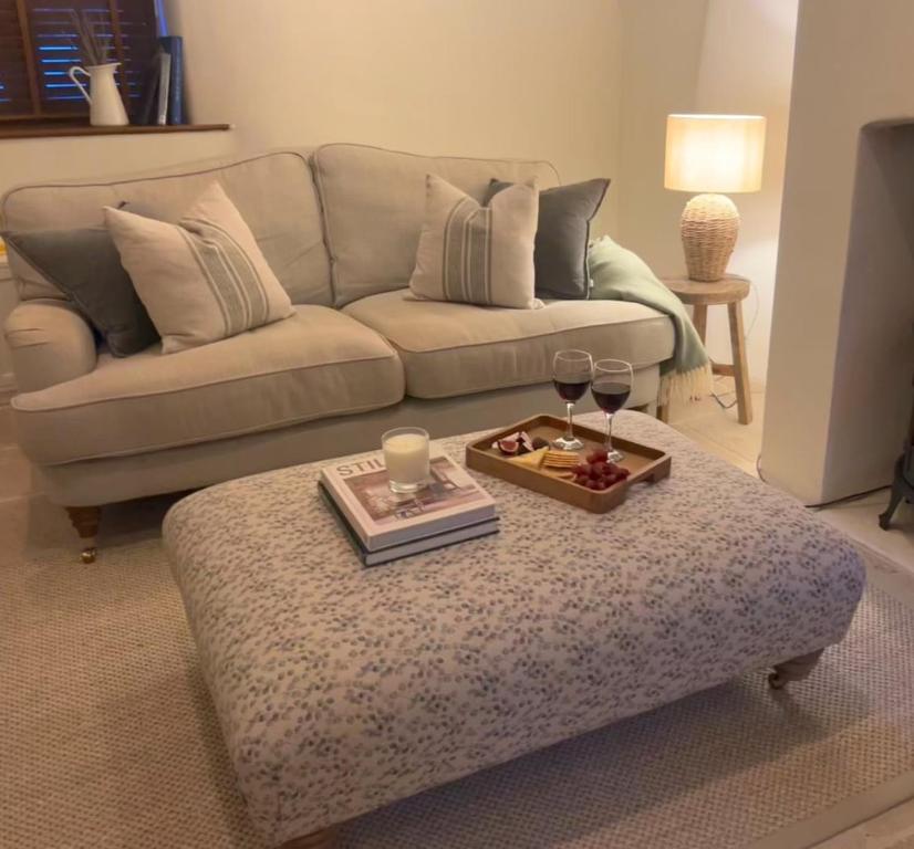 Cosy Cottage on Union Street - dog-friendly stay in Stow-on-the-Wold