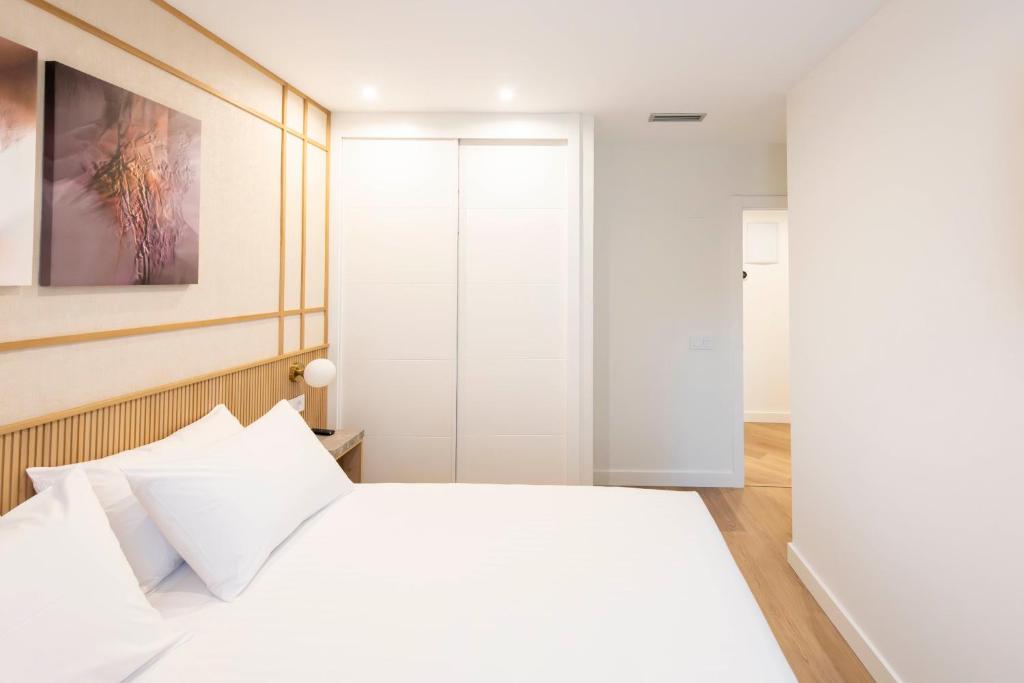 Silken Apartamentos Goya - 5