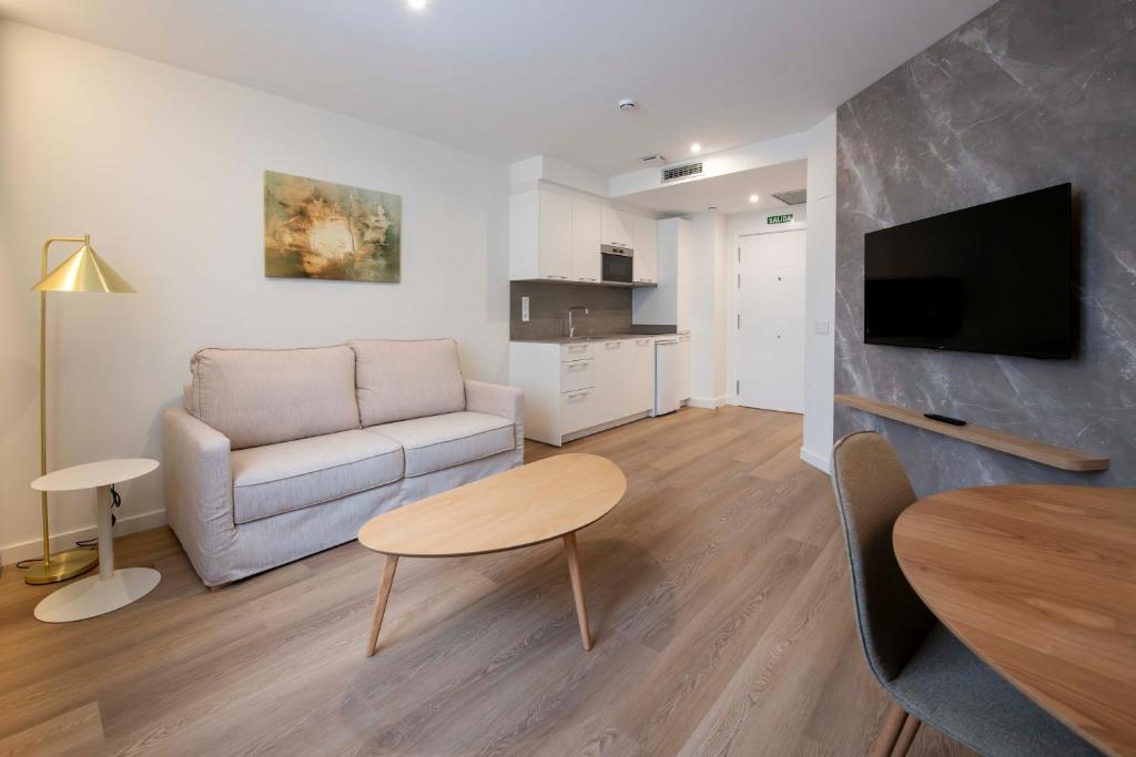 Silken Apartamentos Goya - 2