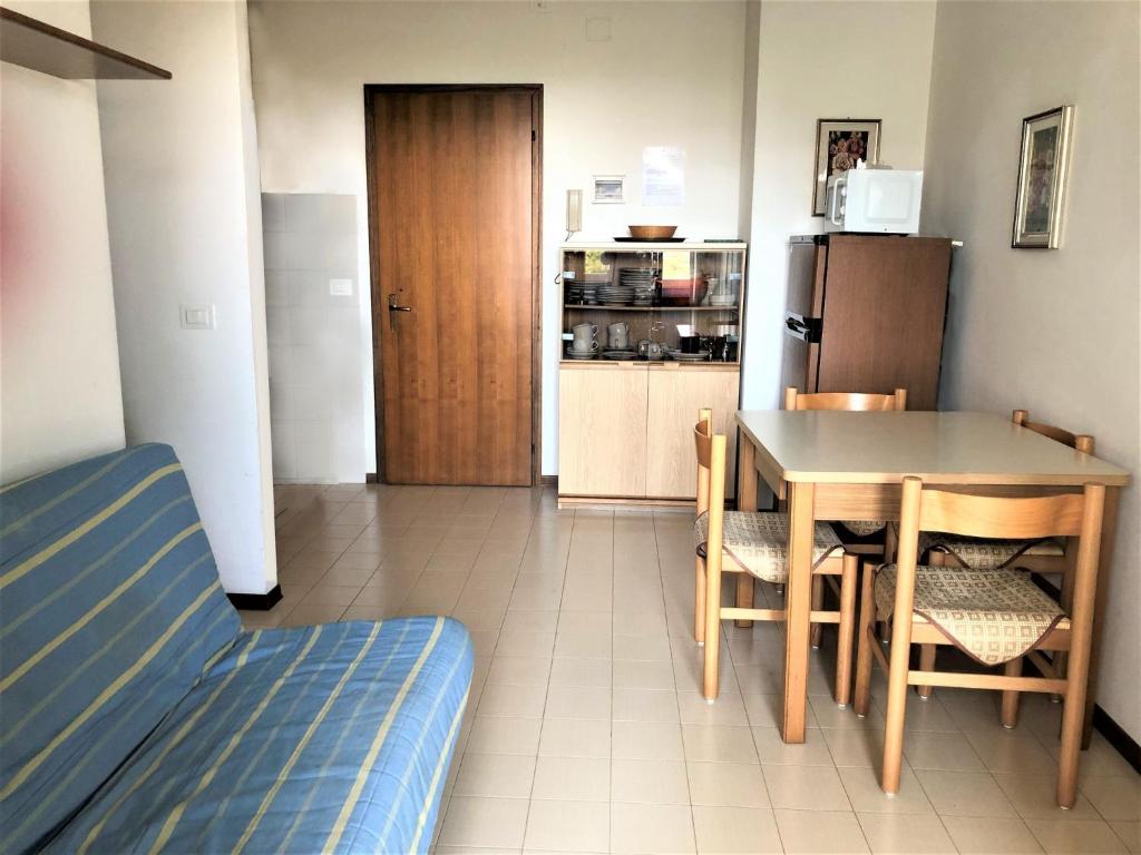 Bright flat with a large balcony - 3